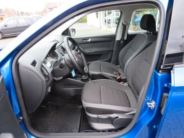 Fahrzeugabbildung SKODA Fabia Combi Ambition NAVI/APP SITZH GJ CLIMATRO.