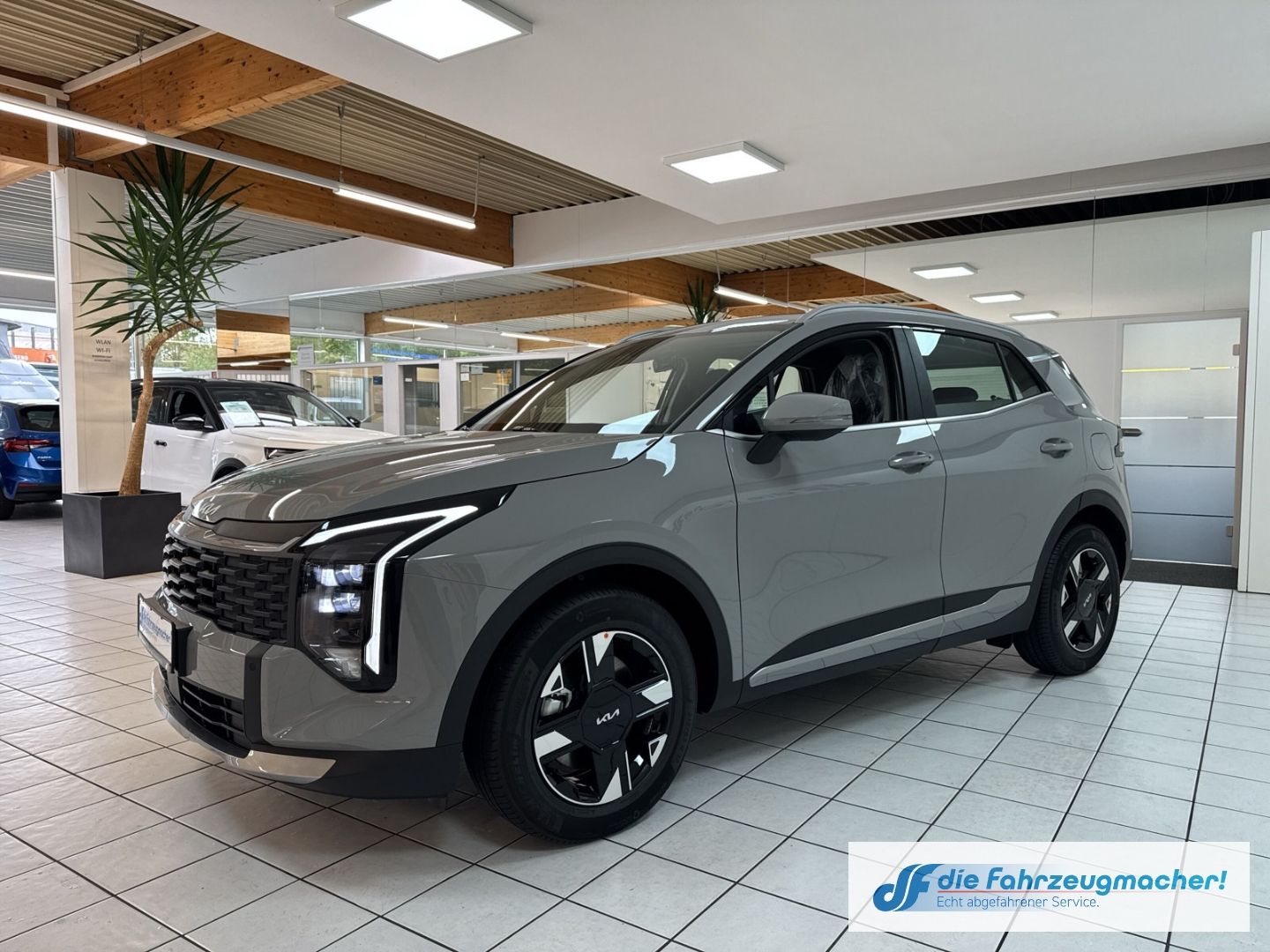 Fahrzeugabbildung Kia Sportage 1.6 T-GDI AWD 7DCT 2-Zonen-Klimaautomat