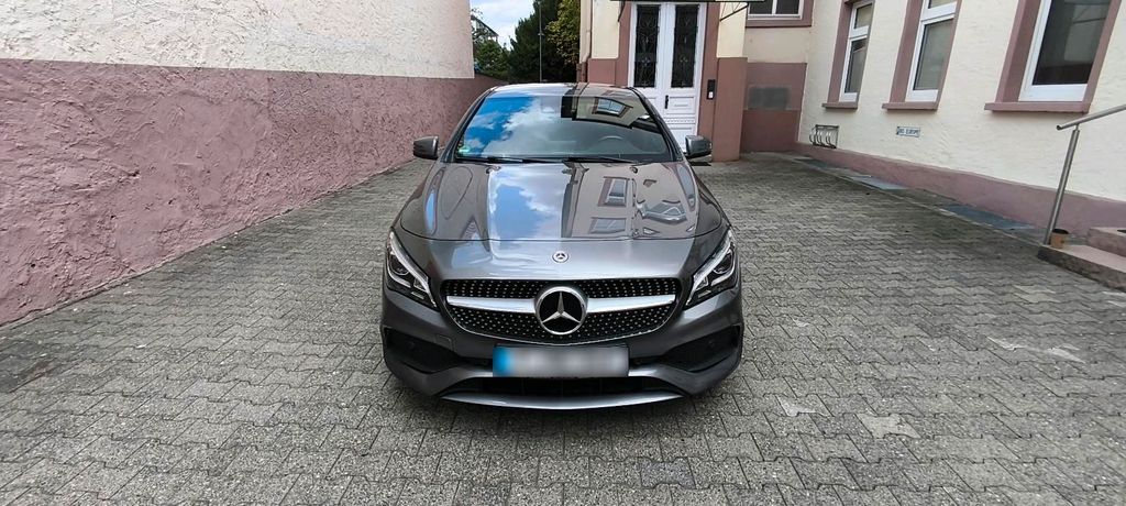 Image of Mercedes-Benz CLA 180