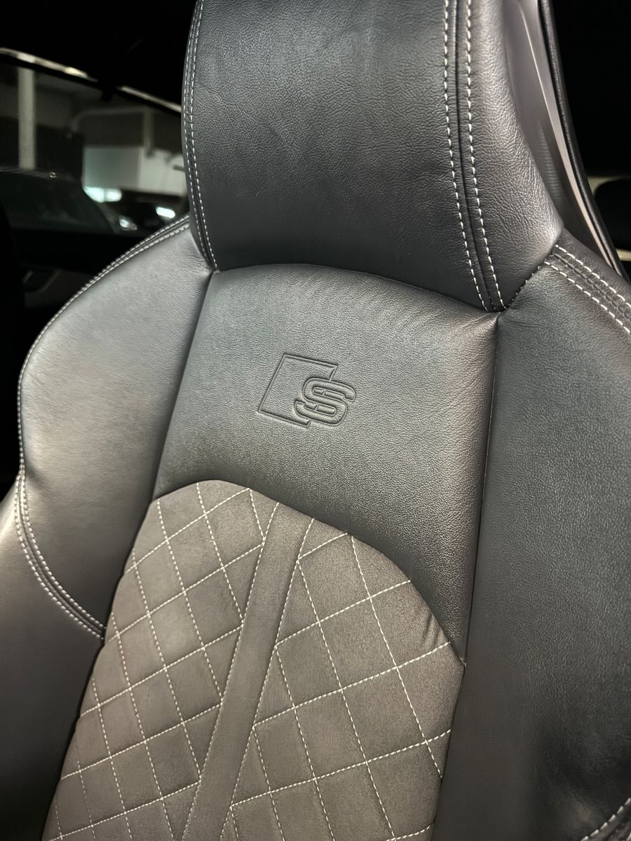 Fahrzeugabbildung Audi A4 35 TDI S-LINE BLACK RS4 SITZE MASSAGE VIRTUAL