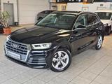 Audi Q5 45 TFSI quattro sport S tronic S line AHK 19" - Audi Q5 mit Benzin-Antrieb: Sport