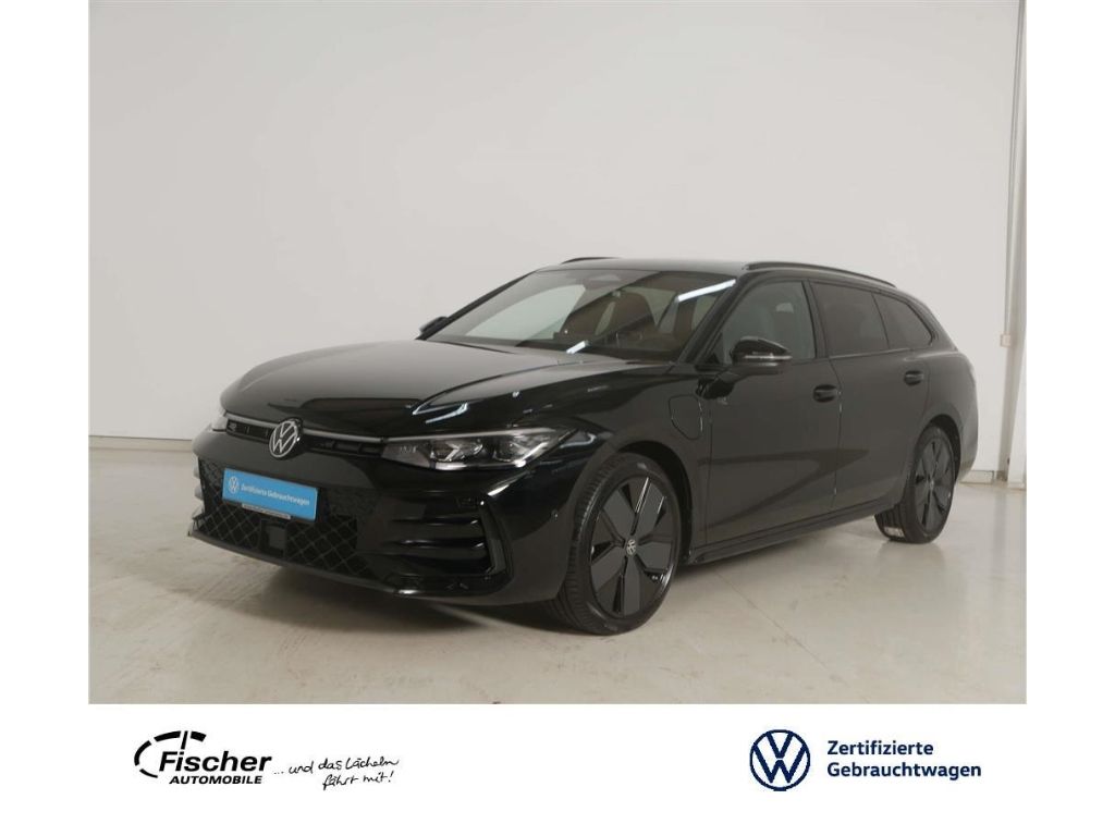 Volkswagen Passat 1.5 eHybrid R-Line Black Style DSG AHK/SH