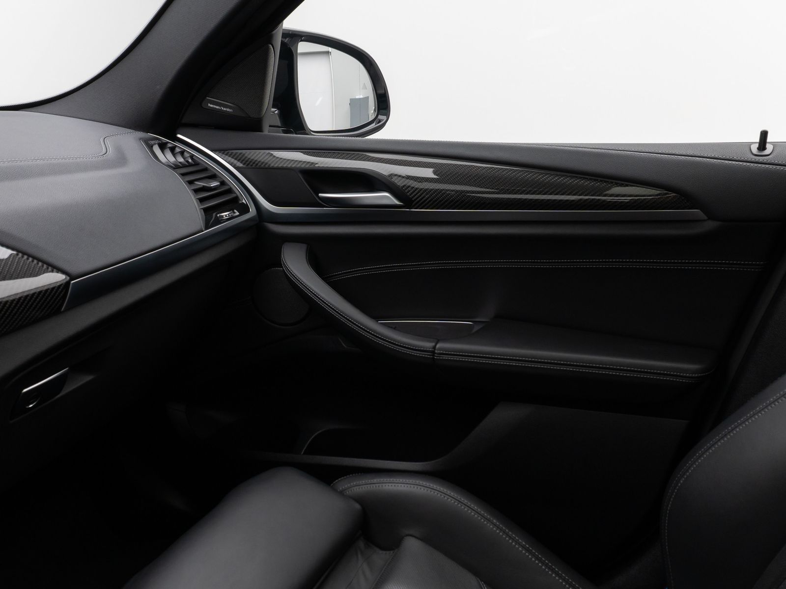 Fahrzeugabbildung BMW X4 M Panorama 360°HUD H/K TV DispKey