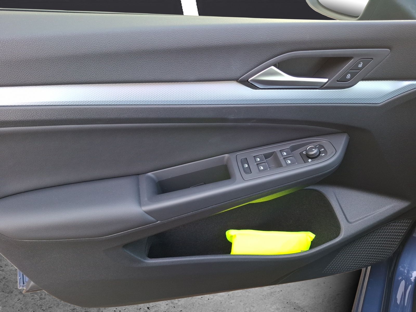 Fahrzeugabbildung Volkswagen Golf VIII Variant TSI Goal Standhzg. LED CarPlay