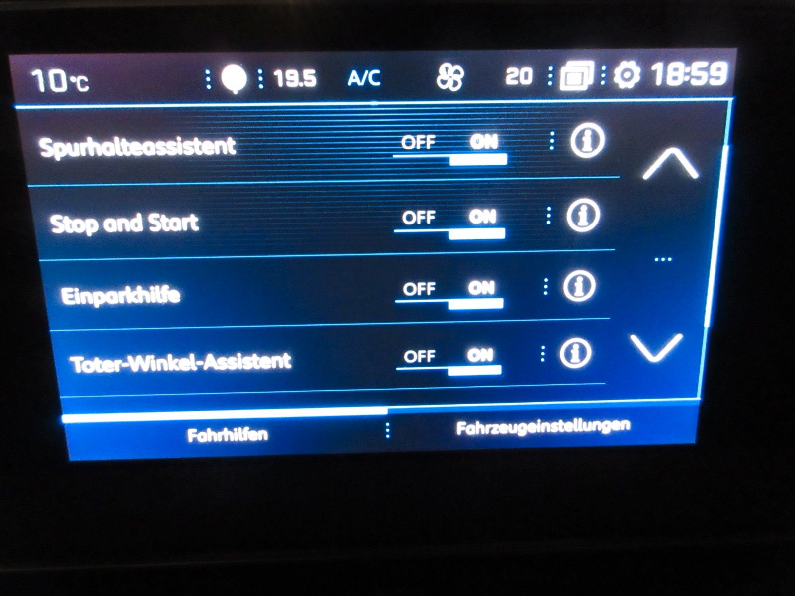 Fahrzeugabbildung Peugeot 3008 Allure 1.2T LED/NAVI/PDC/R´CAM/KEYLESS