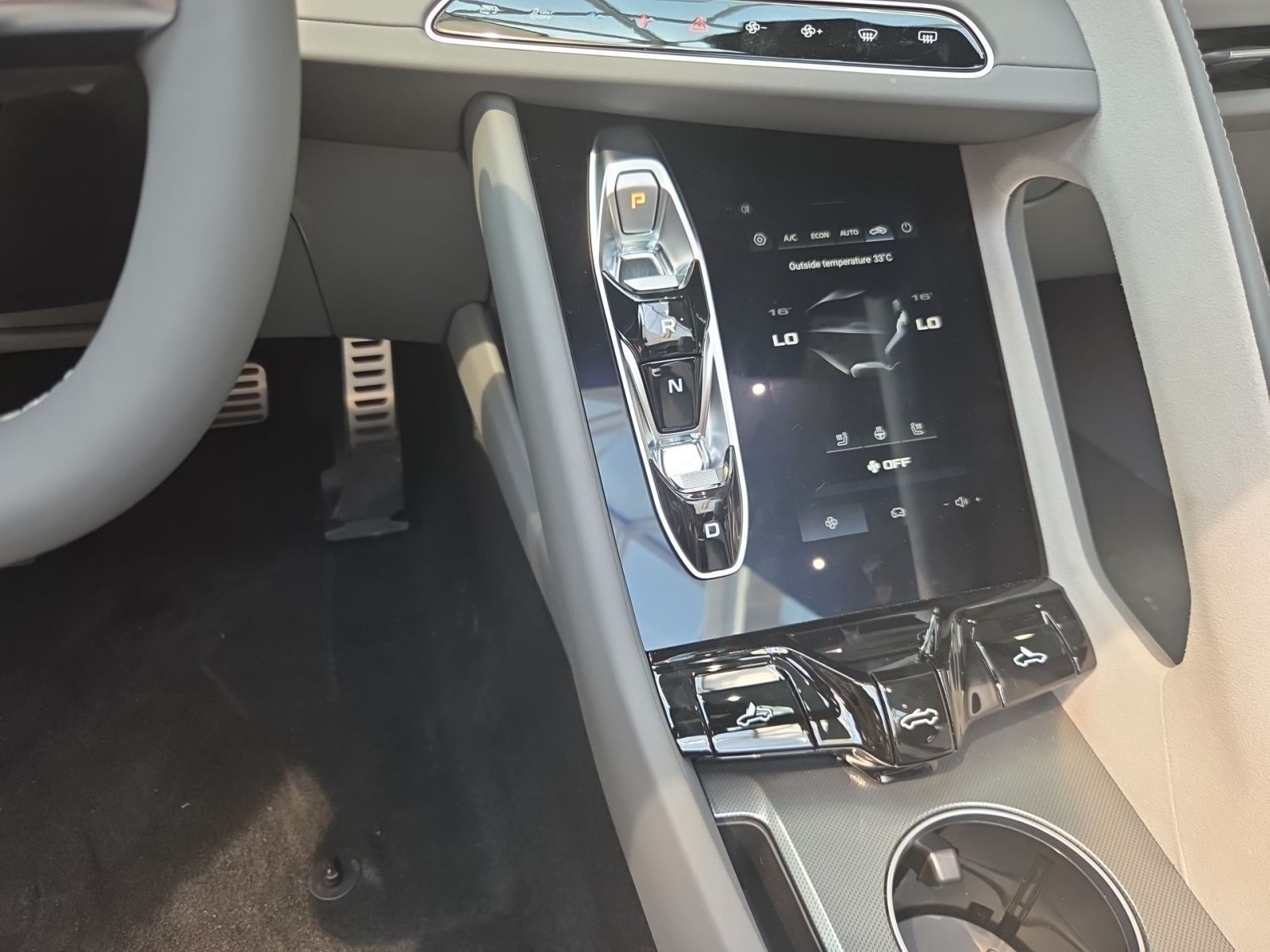 Fahrzeugabbildung MG Cyberster 77 kWh AWD XPower 510 PS Automatik* NA