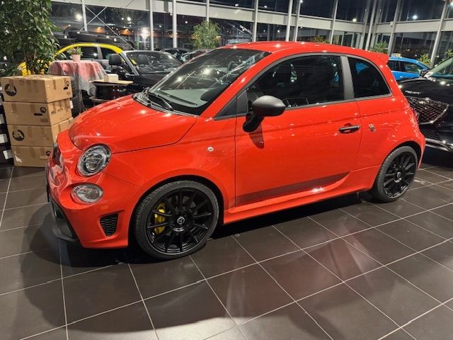 Fahrzeugabbildung Abarth 695 Autom. Beats Navi Carplay PDC