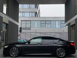 BMW 730d M-Paket Facelift/Massage/Laser/Pano/LiveCo - BMW 730 in Stuttgart