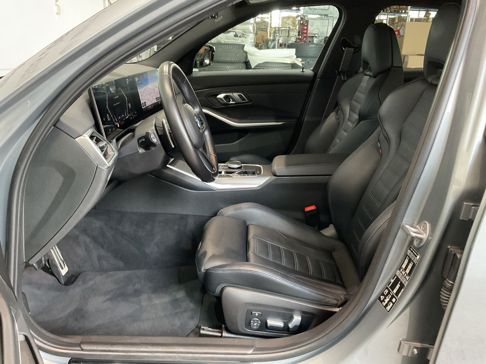 Fahrzeugeinzelansicht 11 Fahrzeugabbildung BMW M340d xDrive Adaptiver LED-Scheinwerfer, Sitzver