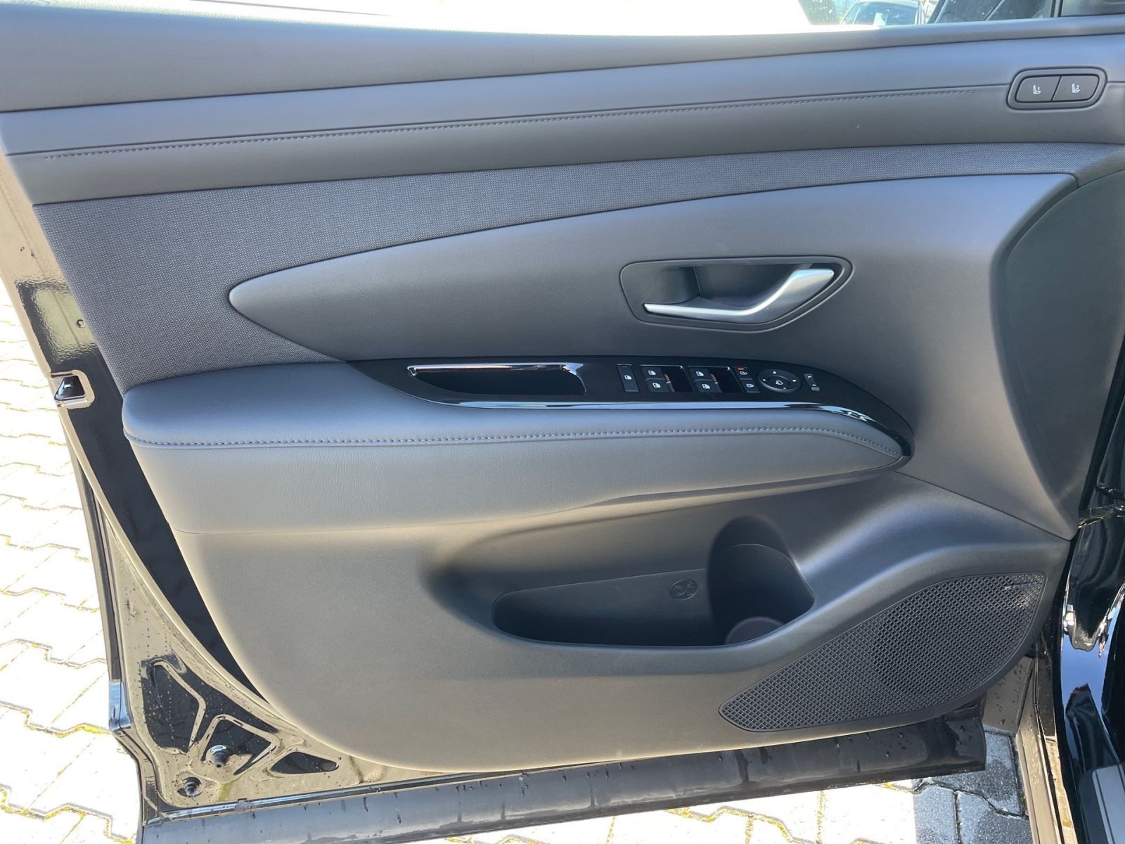 Fahrzeugabbildung Hyundai TUCSON 1.6 T-GDI Prime Hybrid 4WD