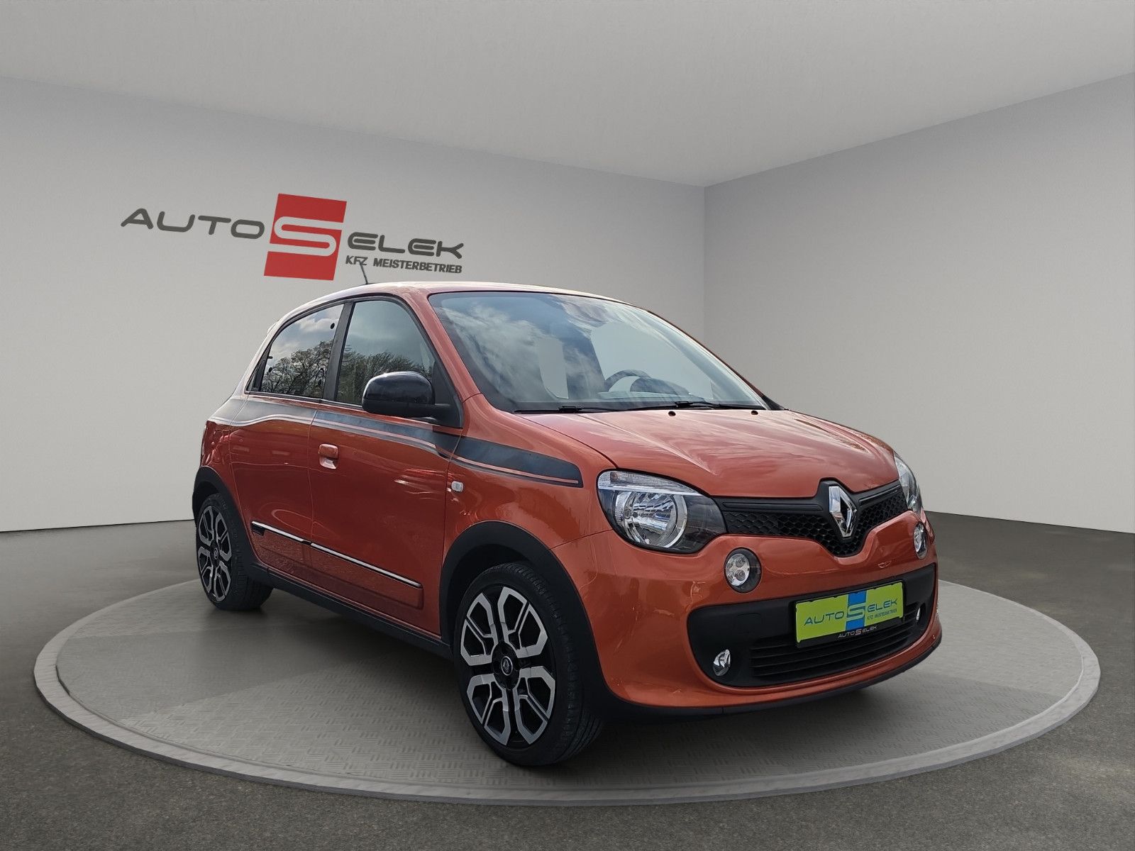 Fahrzeugabbildung Renault Twingo GT Tempomat SHZ PDC TÜV NEU