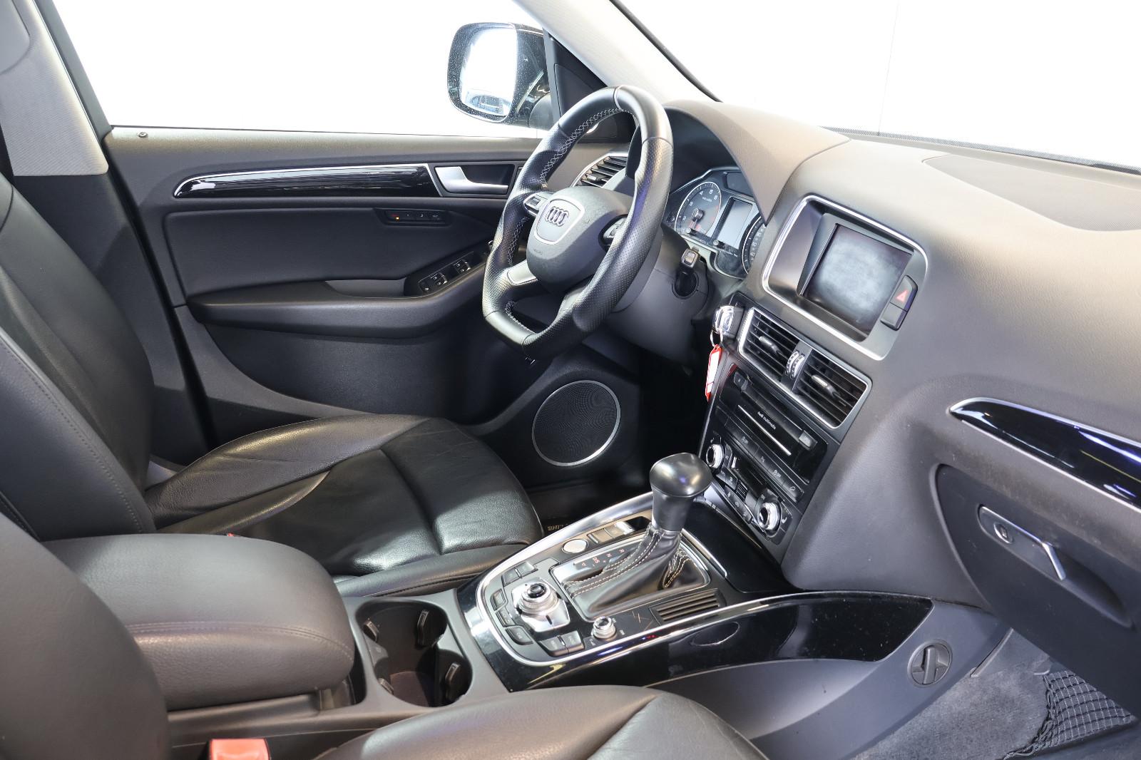 Audi Q5 3.0 TFSI V6 272 ch S Line BVA quattro Toit pano B&O Caméra Cuir