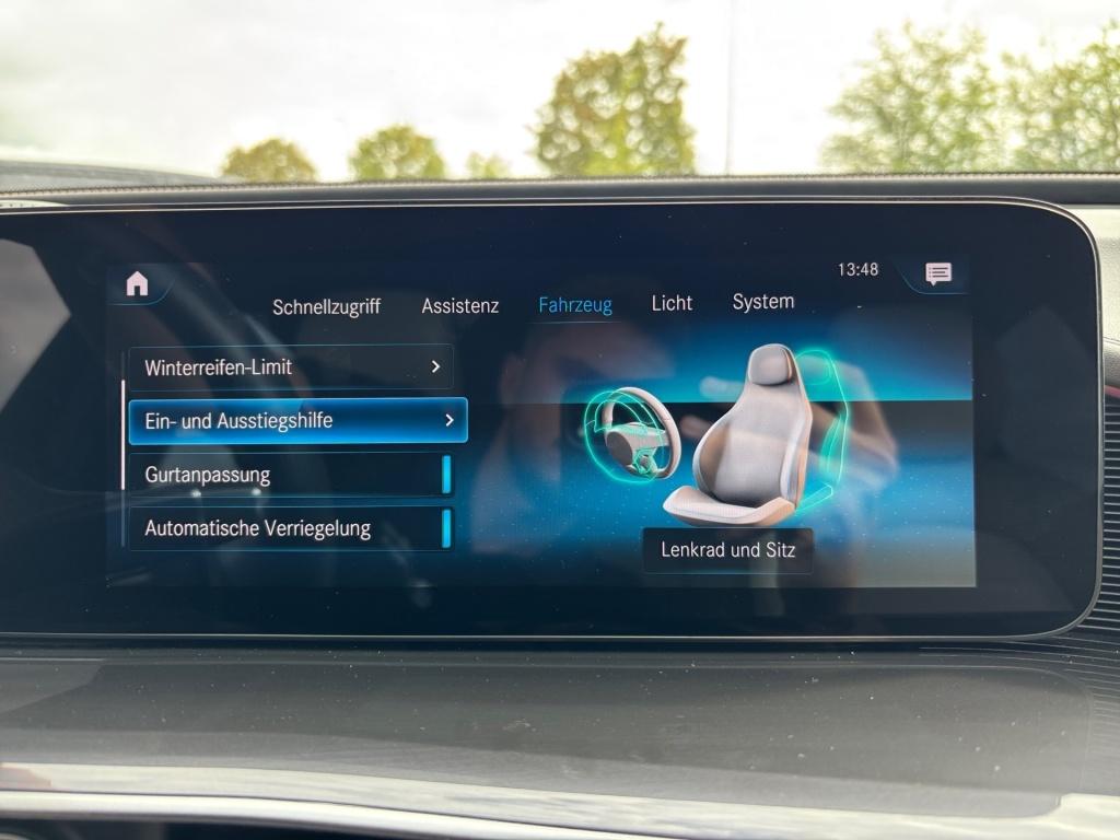 Mercedes-Benz EQC 400 4M Mbeam*CarP*360*KGo*HUD*SHD*Memory*FAP