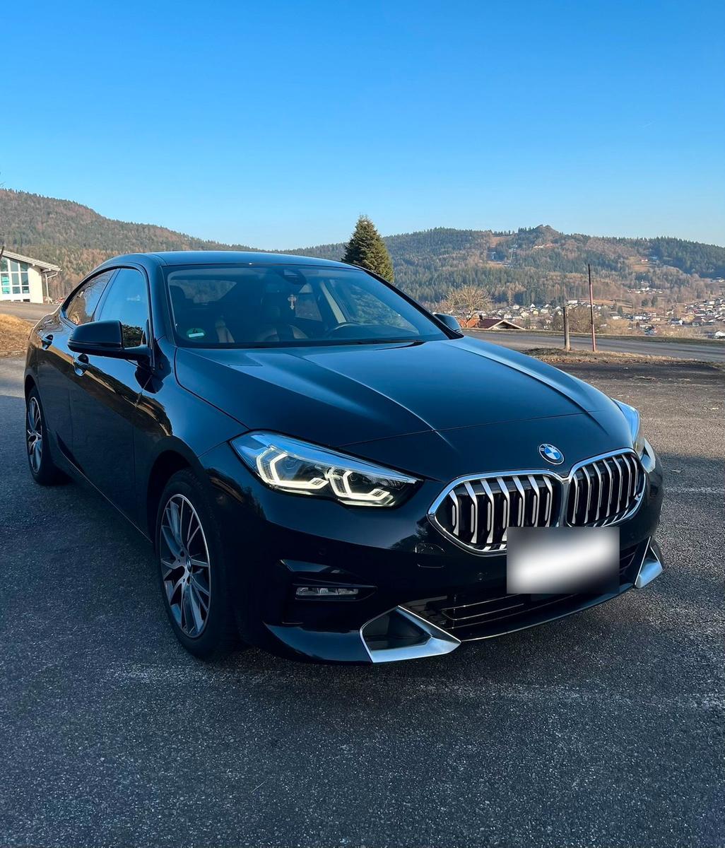 BMW 218