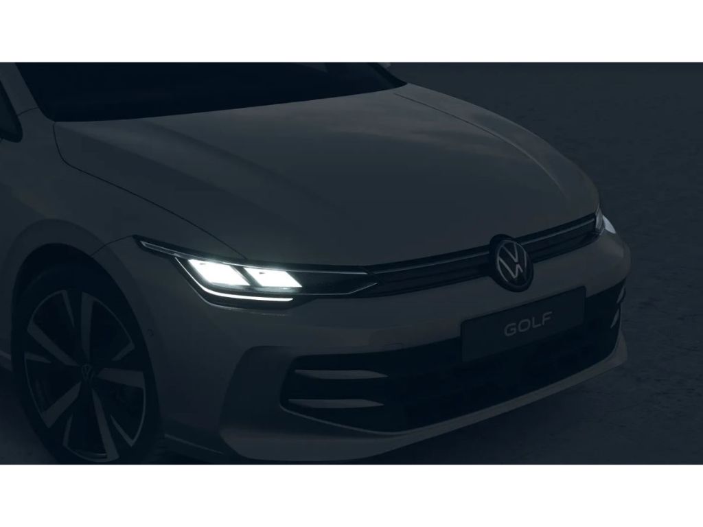 Volkswagen Golf Life 1.5l eTSI DSG Kamera ACC Light Assist  foto 5