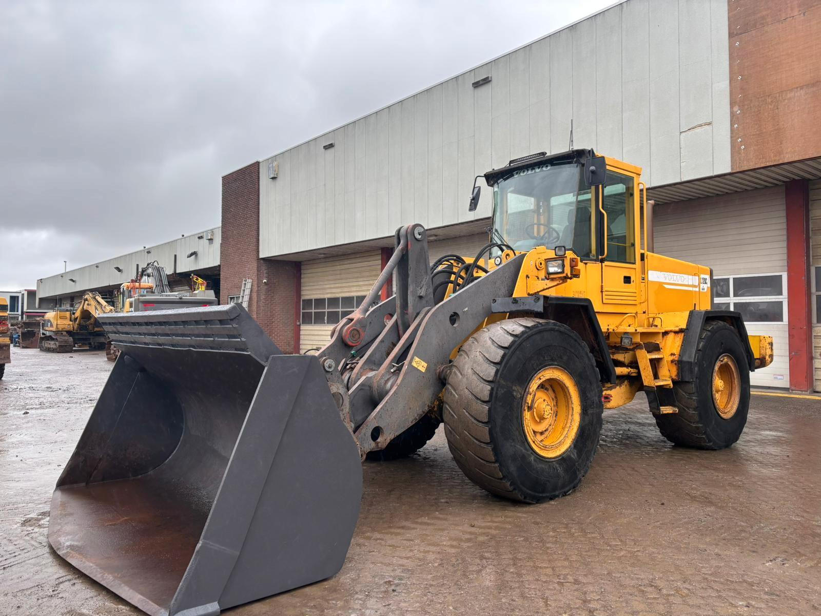 Volvo L120C