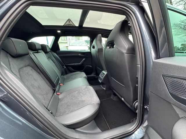 Leon ST VZ 2.0TSI 333PS DSG 4WD ACC/AHK/PANO/LED