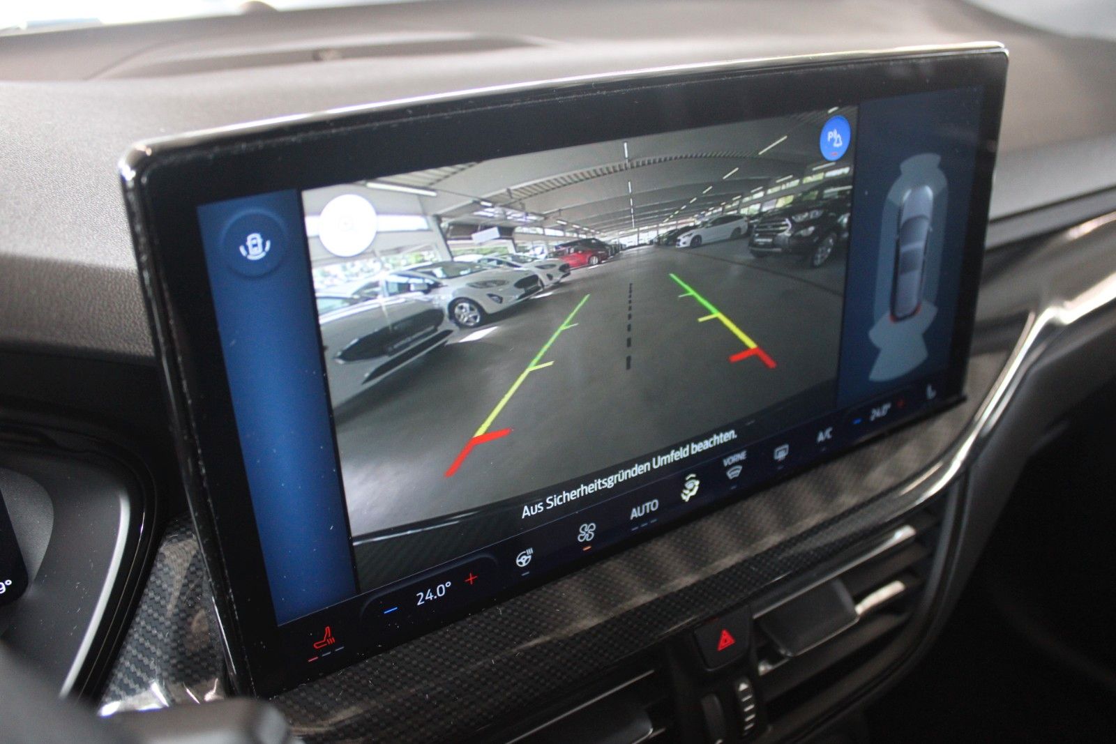 Fahrzeugabbildung Ford Focus ST-Line X Aut. LED ACC Pano HUD WinterPak.
