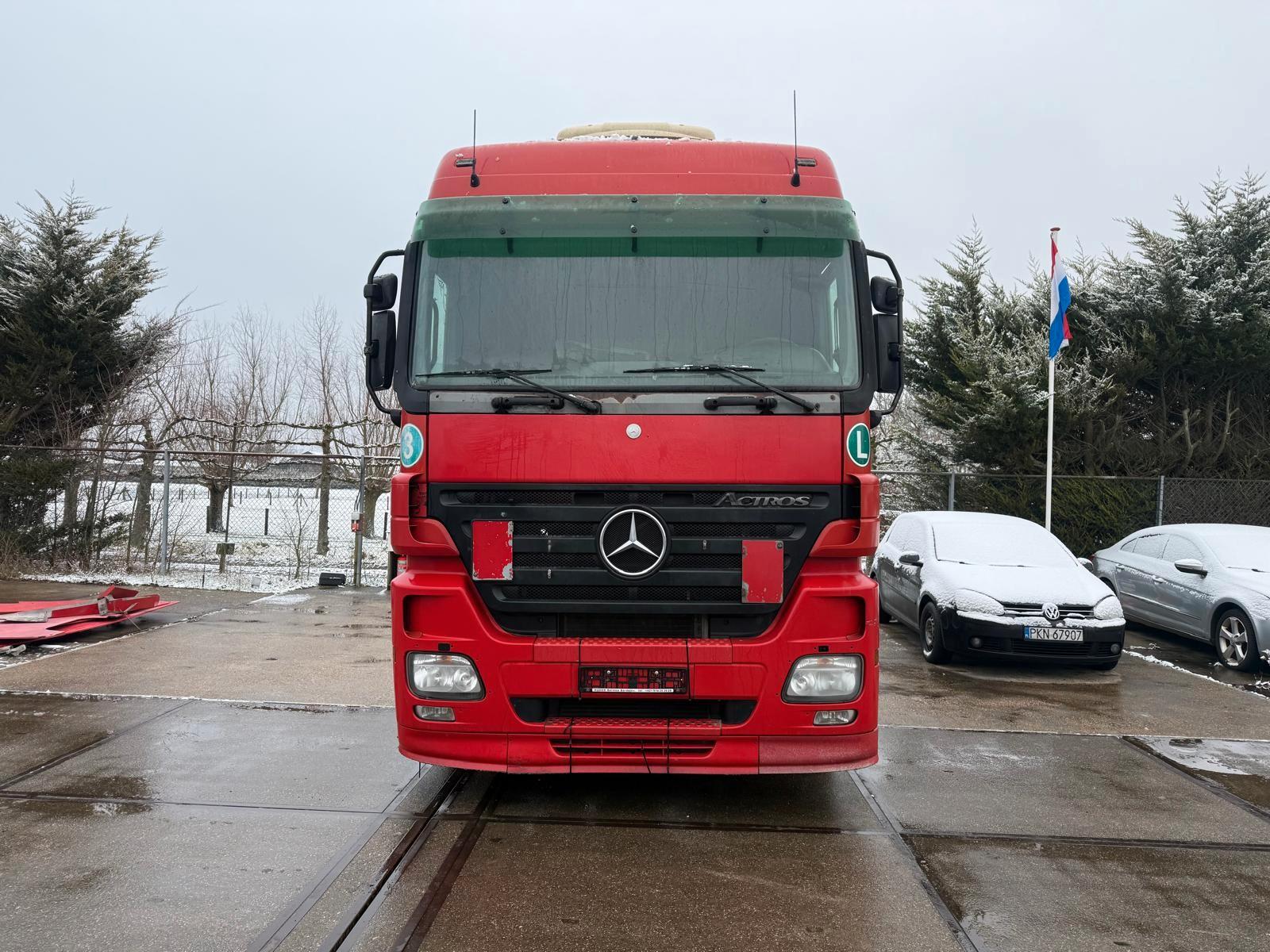 Mercedes-Benz Actros 1844