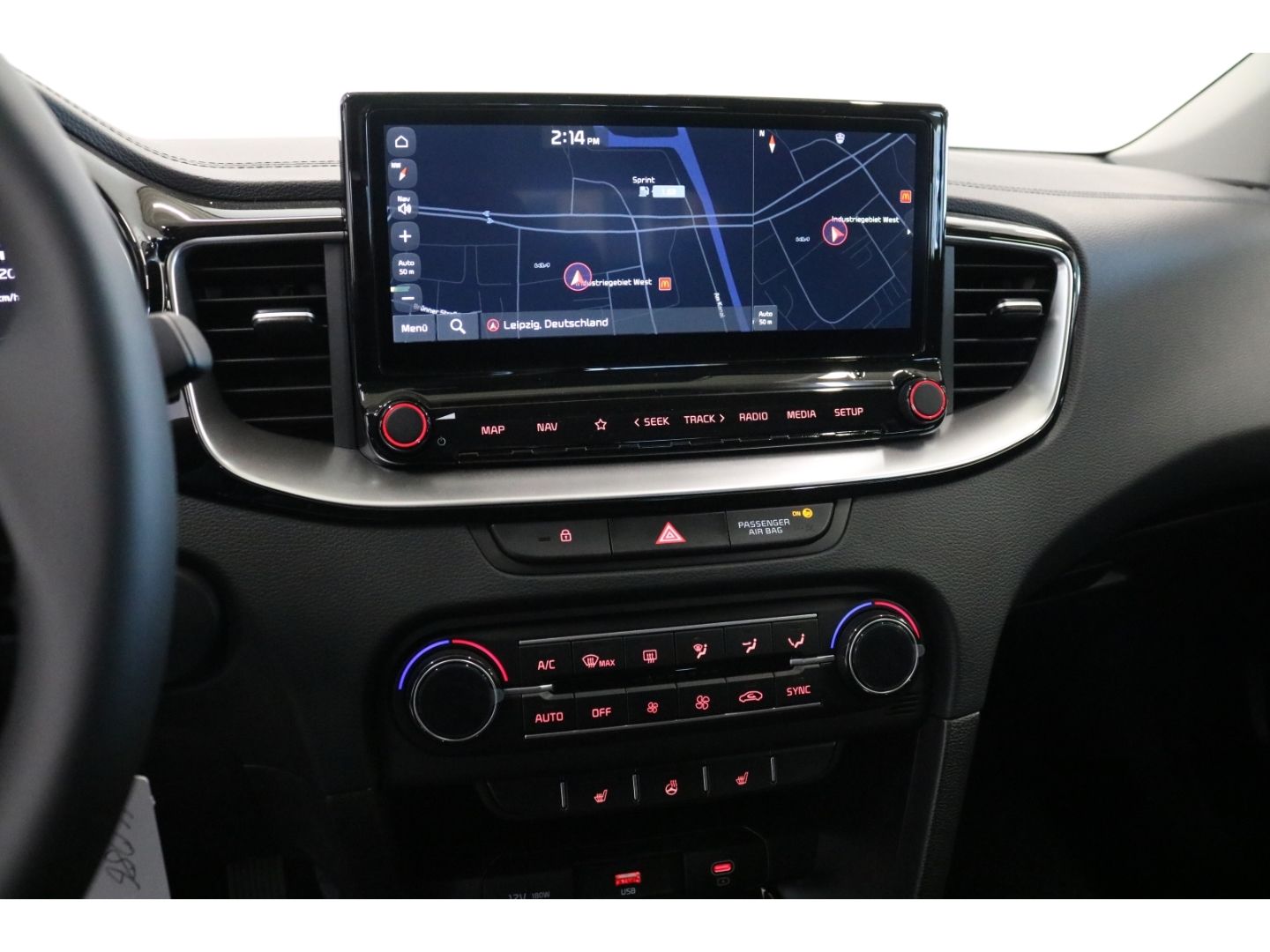 Fahrzeugabbildung Kia Ceed_sw Vision SHZ LED Navi Tempomat DAB PDC