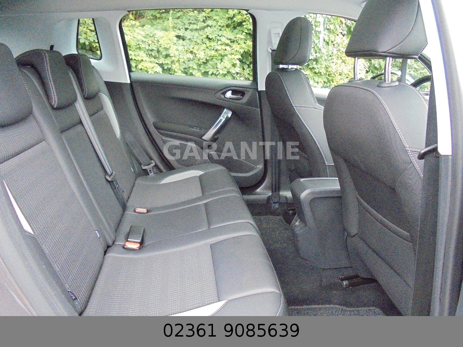 Fahrzeugabbildung Peugeot 2008 Allure Automatik/Panorama/Parktronik/