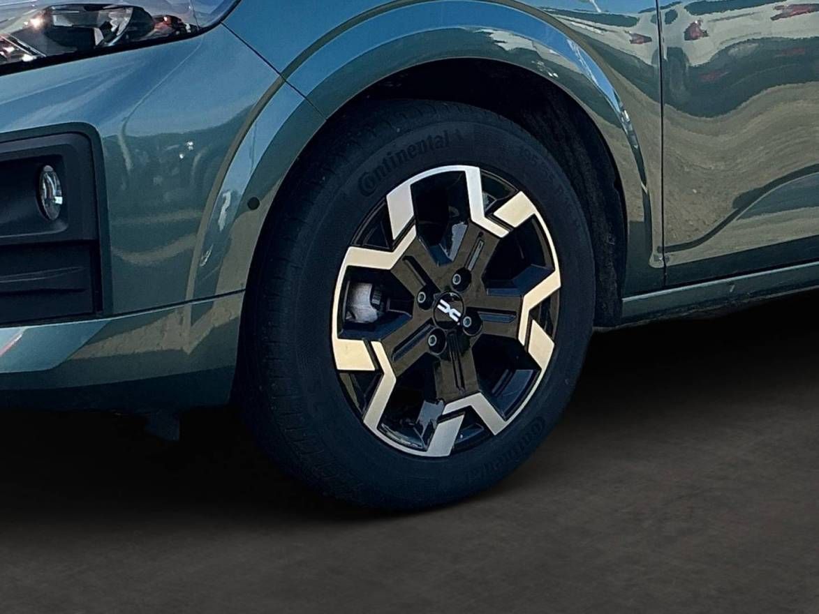 Fahrzeugabbildung Dacia Sandero Journey TCe 100