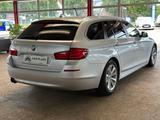 BMW 530 Baureihe 5 Touring 530 i - : Kombi, Bau