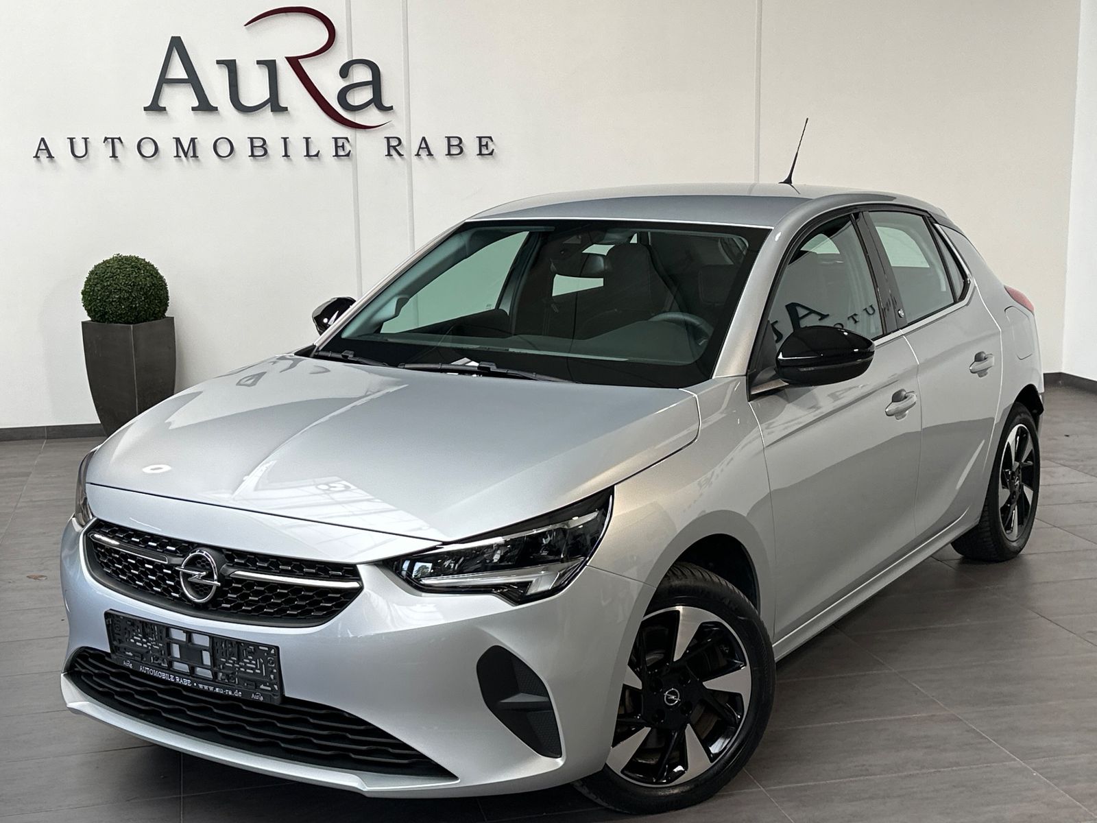 Fahrzeugabbildung Opel Corsa e Elegance NAV+LED+VCOCK+CARPLAY+PP+16ZOLL