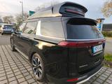 Kia Carnival - Kia Carnival mit Benzin-Antrieb: Automatik