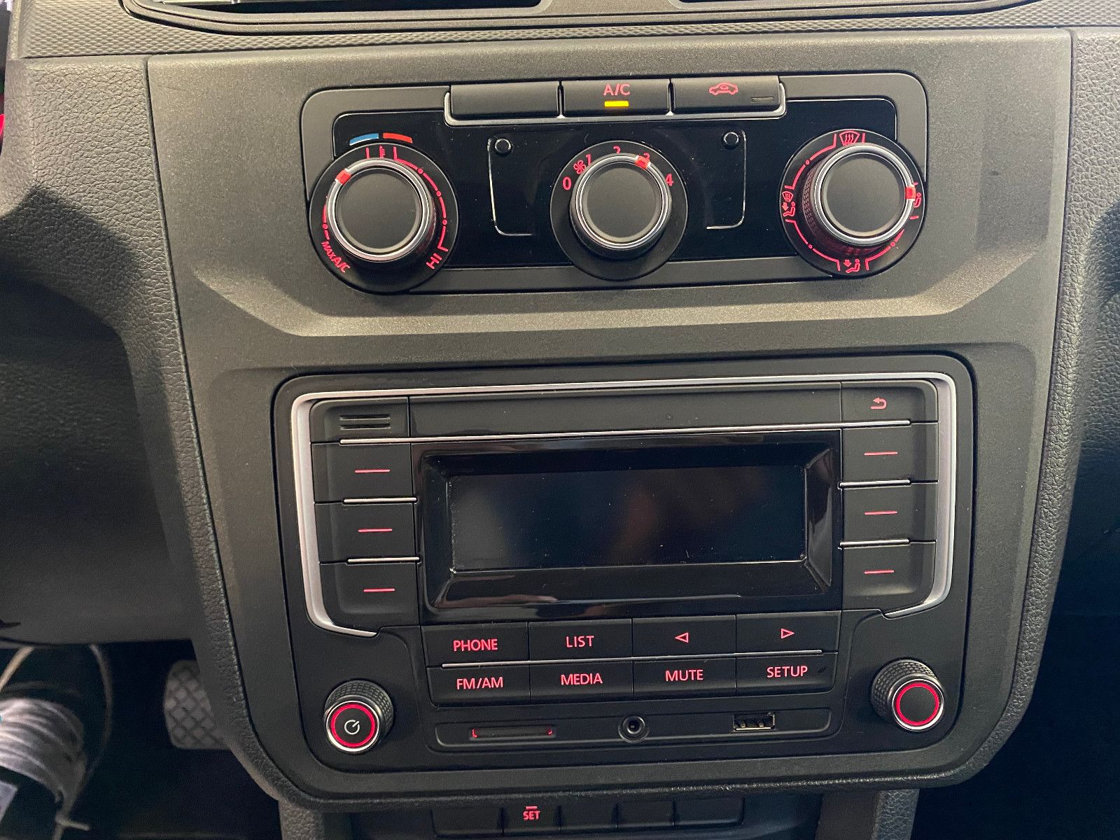 Fahrzeugabbildung Volkswagen Caddy Maxi ABT e Kasten Elektro DSG Klima PDC