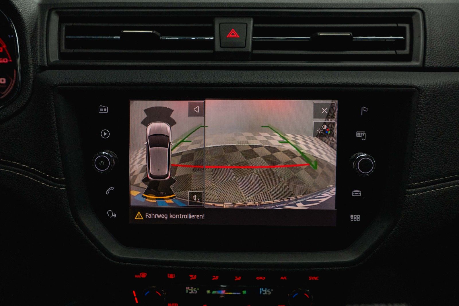 Fahrzeugabbildung SEAT Ibiza Xcellence Sport DSG *LED*Panorama*Kamera*