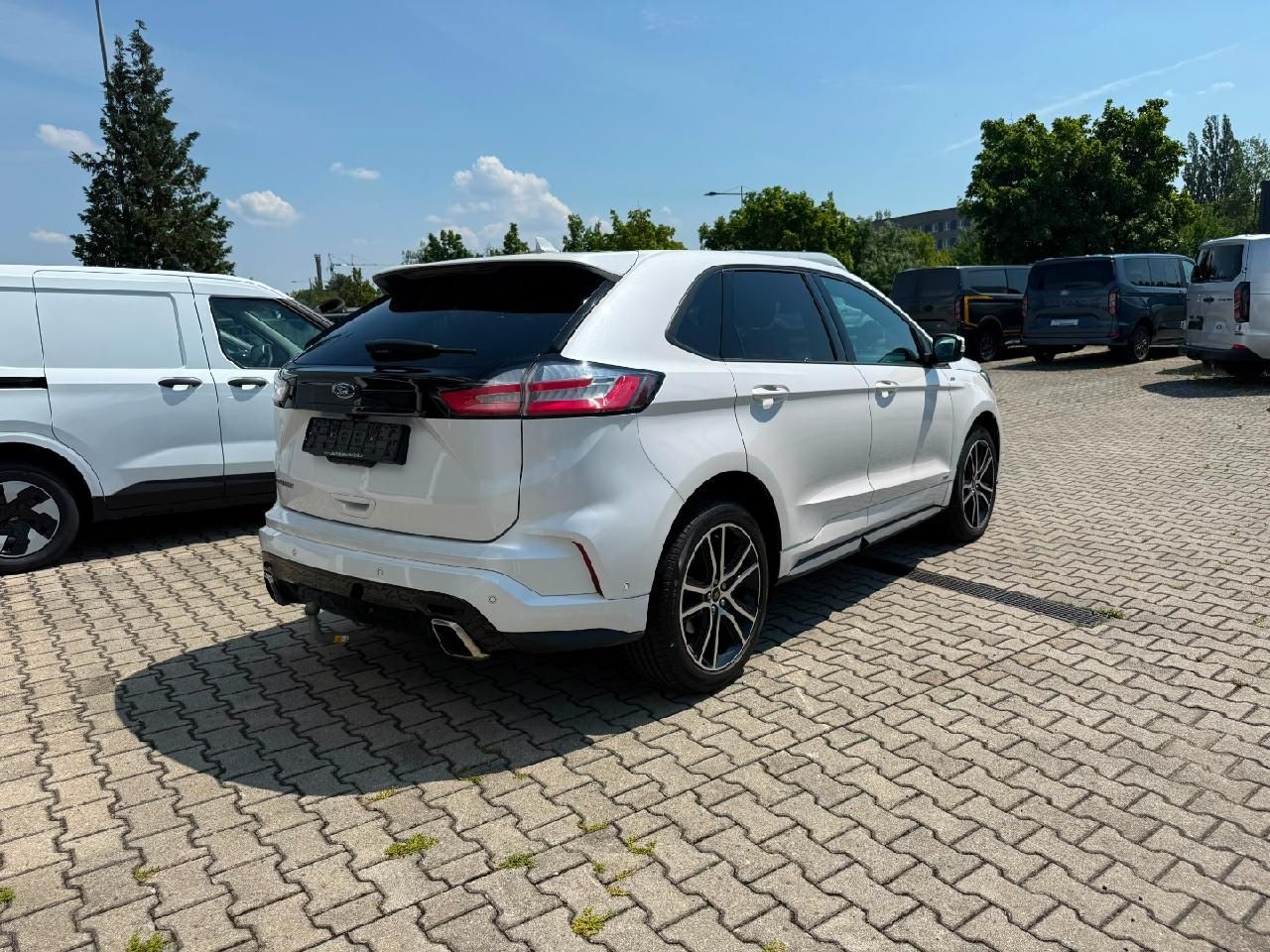 Fahrzeugabbildung Ford Edge ST-Line 4x4 Pano, AHK, Vollausst., Matrix