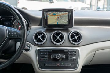Fahrzeugabbildung Mercedes-Benz CLA 180 URBAN AMBIENTE|MEMORY|NAVI|SHZ