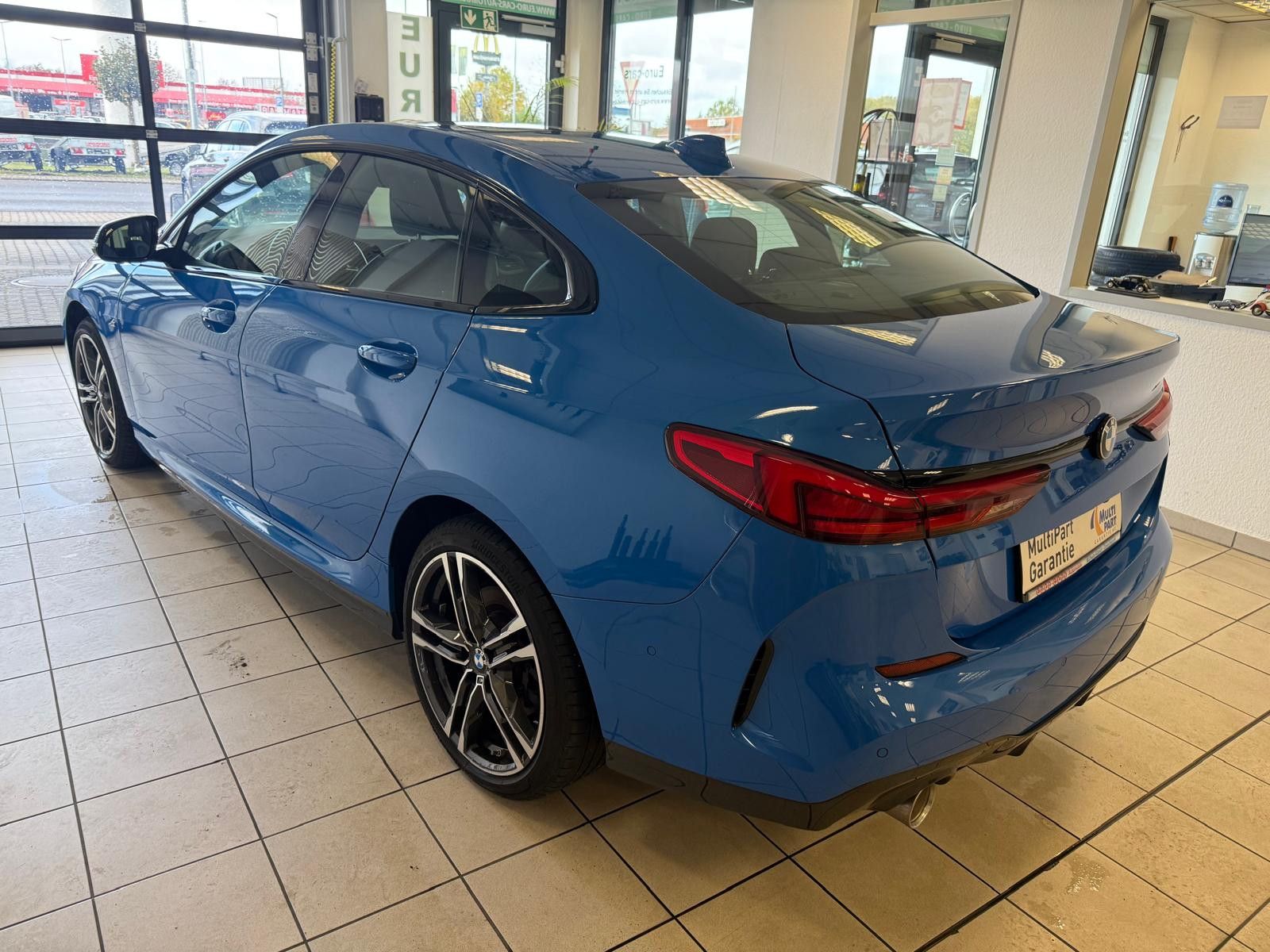 Fahrzeugabbildung BMW 220i Gran Coupe xDrive M Sport/1. Hand / KAMERA