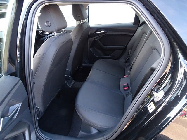 A1 Sportback 30 TFSI S-tronic advanced