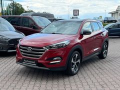 HYUNDAI Tucson 1.6 Premium 4WD*LED*Navi*Sitzh*Pano*