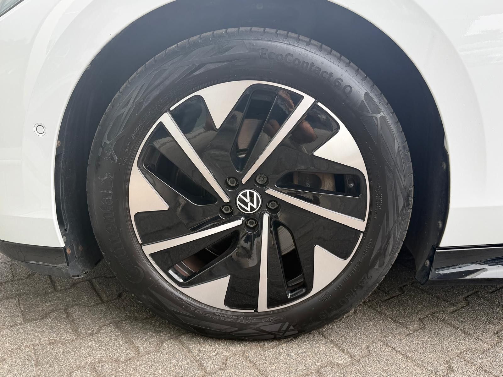 Fahrzeugabbildung Volkswagen ID.7 Pro >ALCANT+MATRIX+MEMO+HEAD+ACC+AHK+360°+