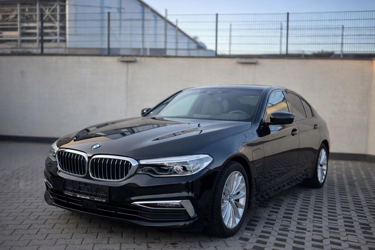 BMW 530  Limousine 530 e Luxury Line Vollausstattung