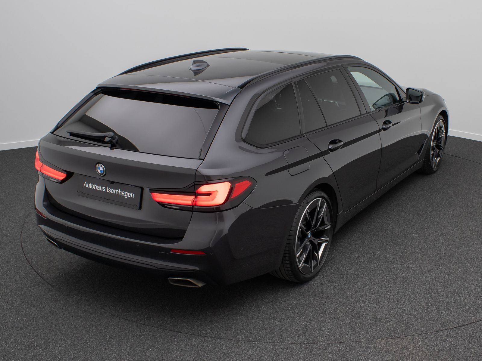 Fahrzeugabbildung BMW 540d xD Panorama Massage DAB H/K HUD AHK 20Zoll