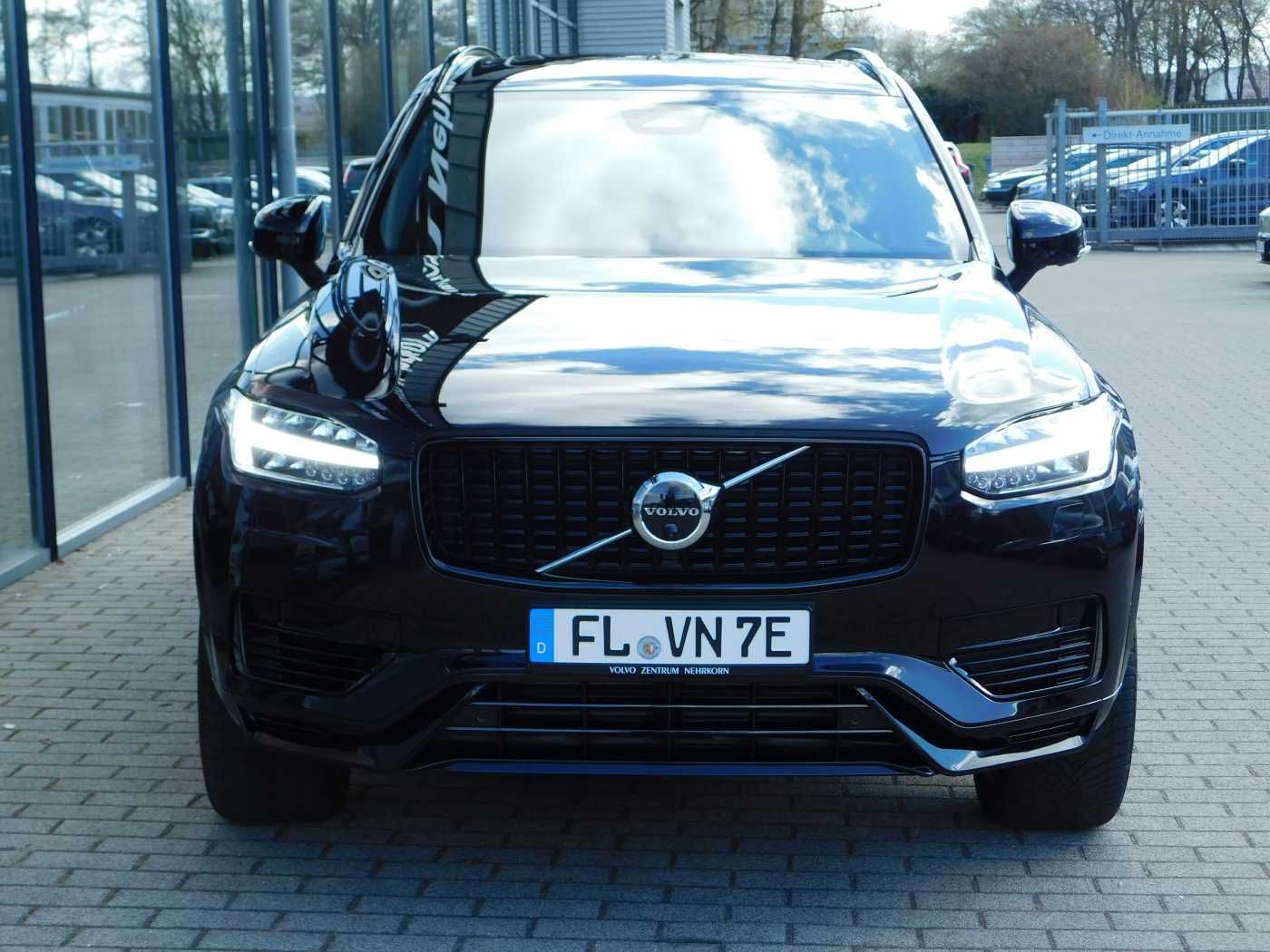 Fahrzeugabbildung Volvo XC90 Plug-In-Hybrid T8 AWD Plug-in Hybrid Plus D