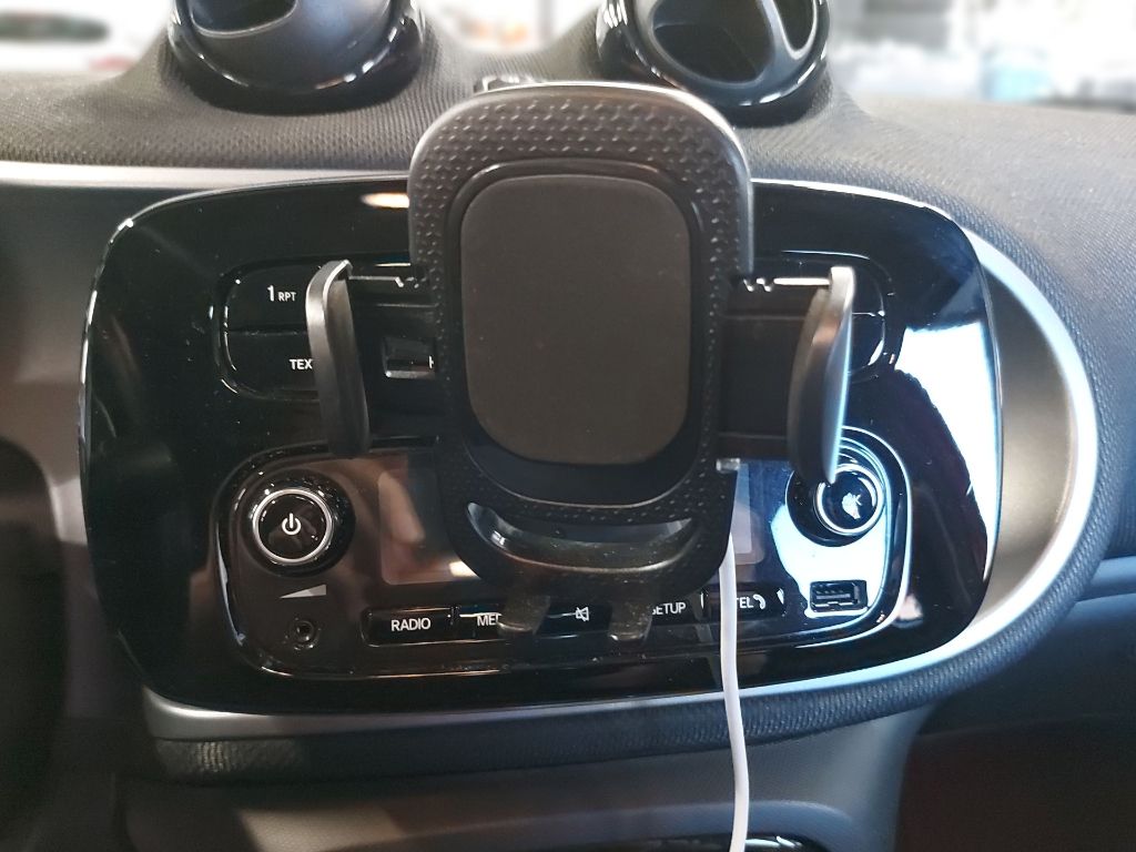 Fahrzeugabbildung Smart SMART FORFOUR 1.0 Passion Sitzheiz. Pano Klima