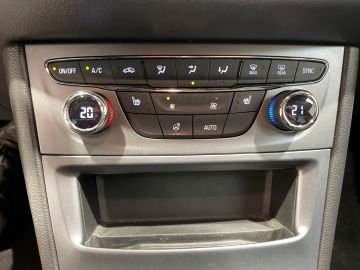 Opel Astra - 9