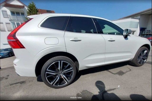 Volvo XC60 D5 R-Design AWD AHK Pano Four-C B&W 360 21Z foto 2