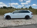 Skoda Superb 2.0 TDI 140kW DSG 4x4 SPORTLINE Combi - Skoda Superb Gebrauchtwagen in Stuttgart