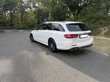 Mercedes-Benz E 250 T AMG Line/20" AMG/Wide/360°/Burmester - Mercedes-Benz E 250 mit Benzin-Antrieb: Kombi