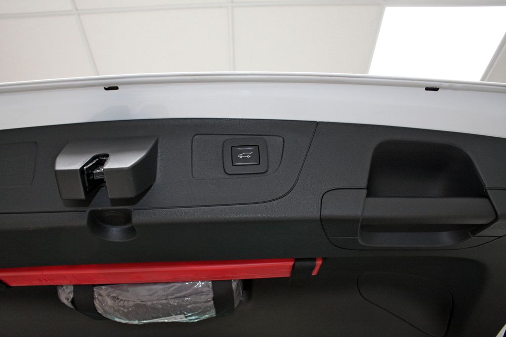 Opel Insignia B Sports Tourer GSi LED 4x4 AHK MASSAGE