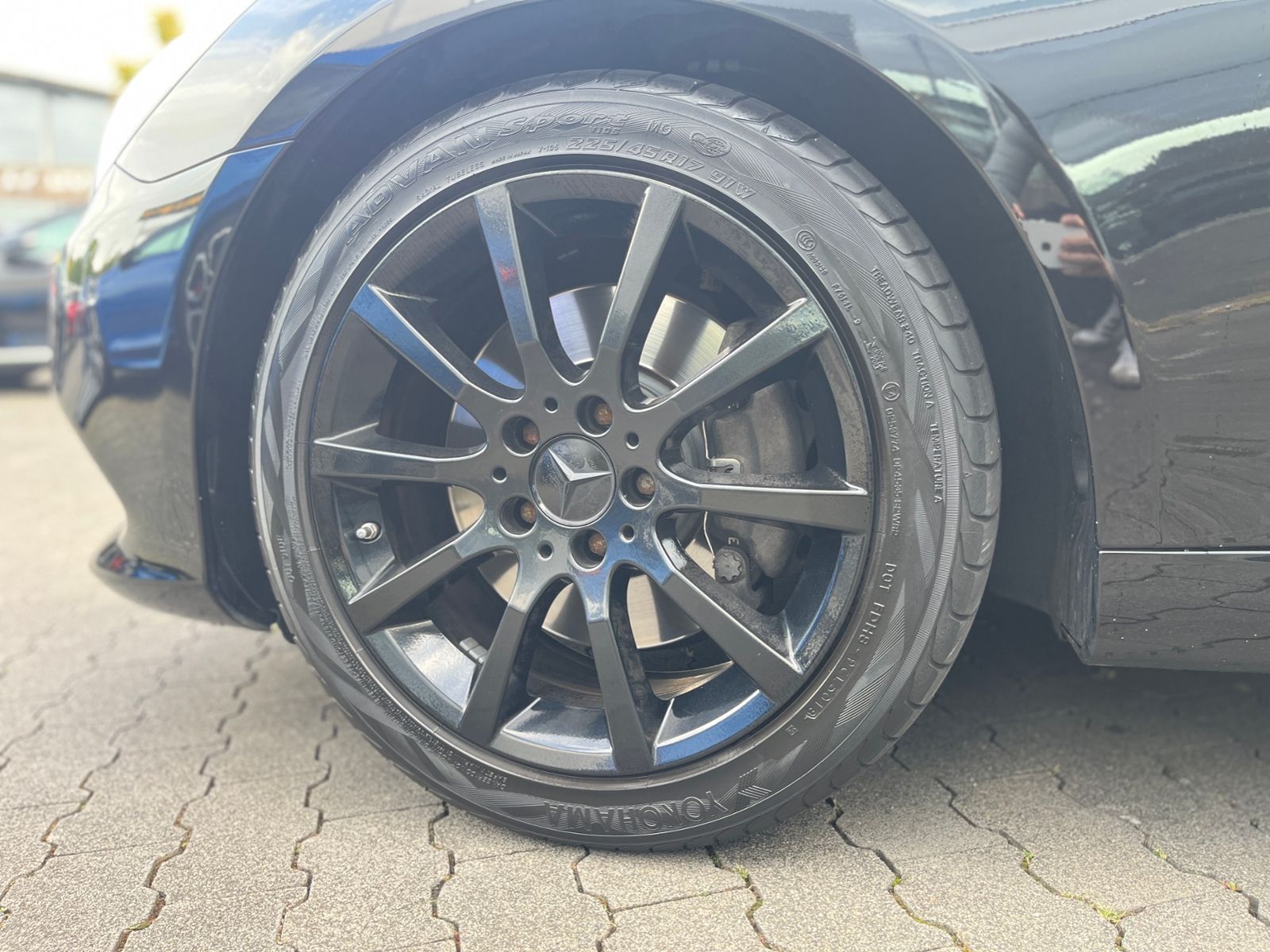 Fahrzeugabbildung Mercedes-Benz SLC 300 KLIMA NAV SHZ LEDER BEIGE