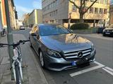 Mercedes-Benz E 220 d T Autom. - - Mercedes-Benz E 220 in Krefeld