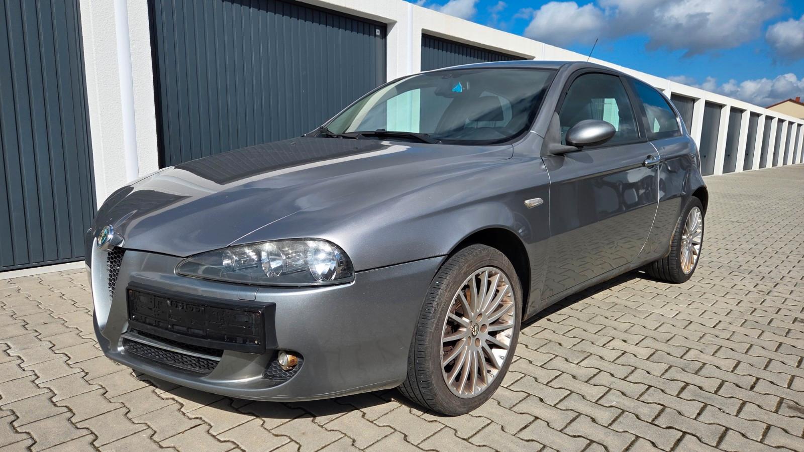 Alfa Romeo 147 2.0 TS 16V Distinctive 17"ALU
