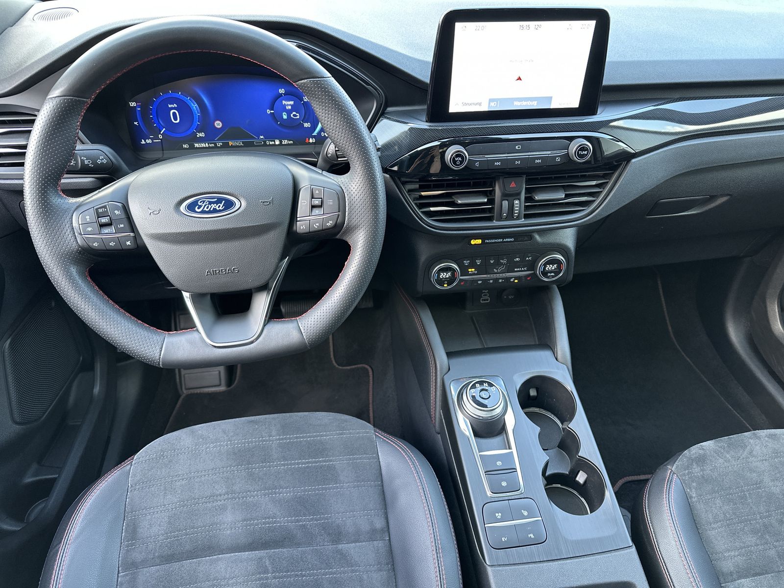 Fahrzeugabbildung Ford Kuga 2.5 Duratec PHEV ST-Line X NAV+LED+B&O+PANO